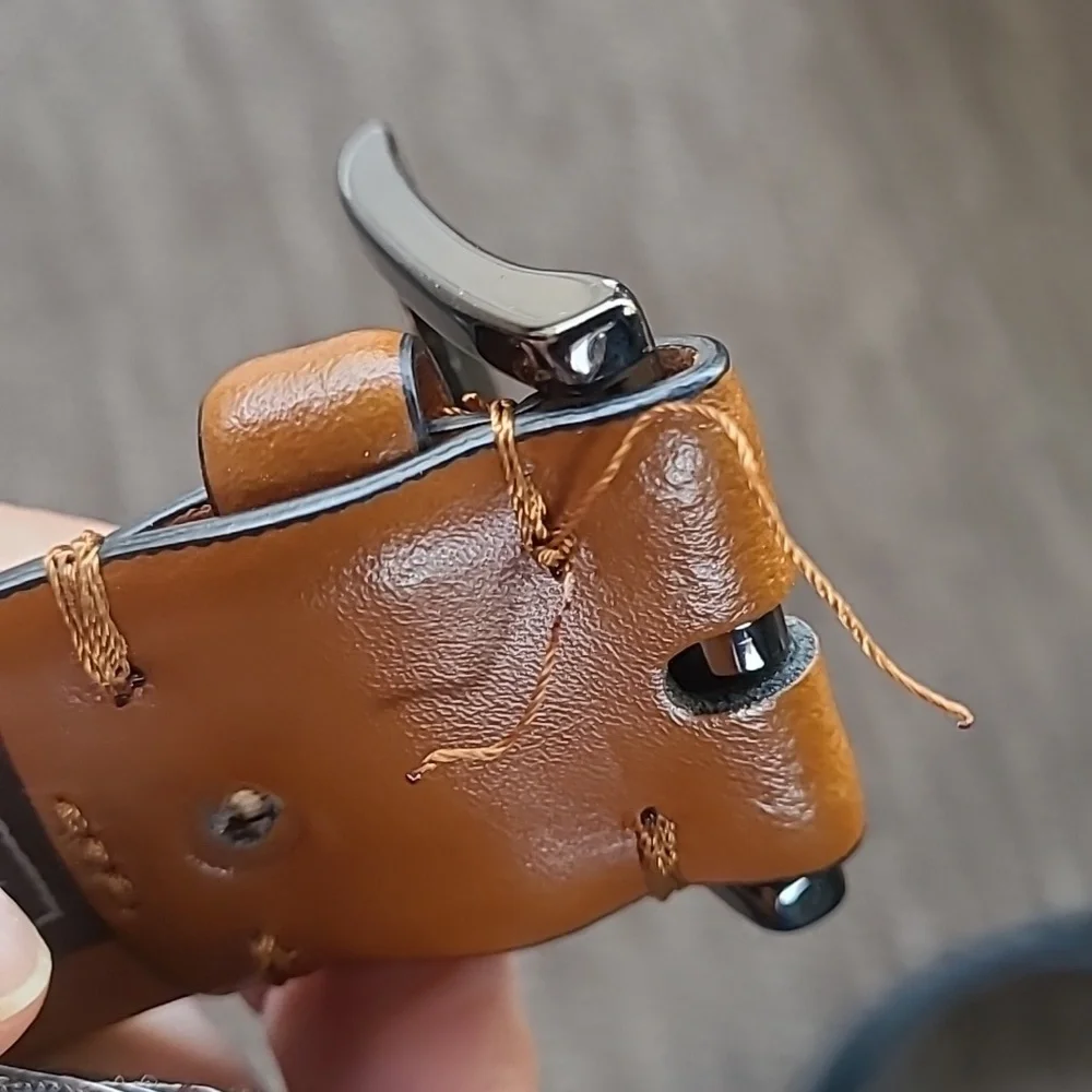 Trafalgar Cameron Leather Belt, Sz 34 (Has Flaws)